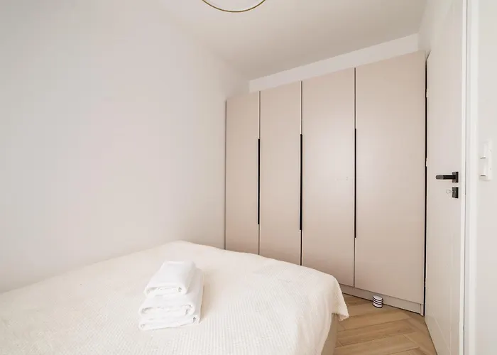 Stacja Jezyce Lavish By Bookinghost Appartement