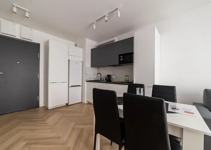 Stacja Jezyce Lavish By Bookinghost Poznań