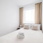 Apartment Stacja Jezyce Lavish By Bookinghost