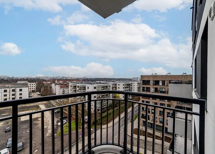 Stacja Jezyce Lavish By Bookinghost *